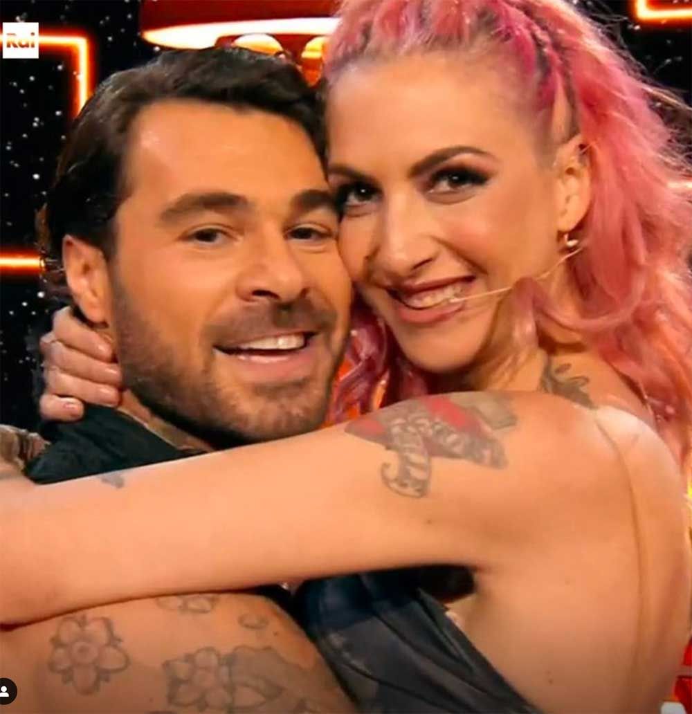 ballando con le stelle 2022 concorrenti coppie classifica terza puntata Ema Stokholma e Angelo Madonia 