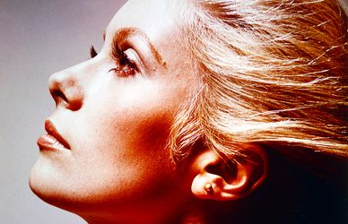 Catherine Deneuve ieri e oggi: le foto, i film e lo stile dell’ultima diva