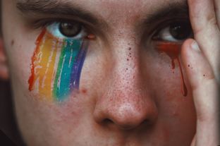 Giornata contro omofobia, bifobia e transfobia: perché il 17 maggio?