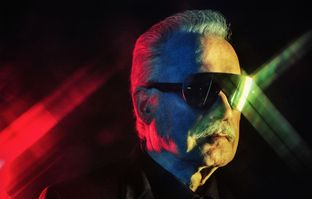 Auguri a Giorgio Moroder: il padre della disco music compie 80 anni