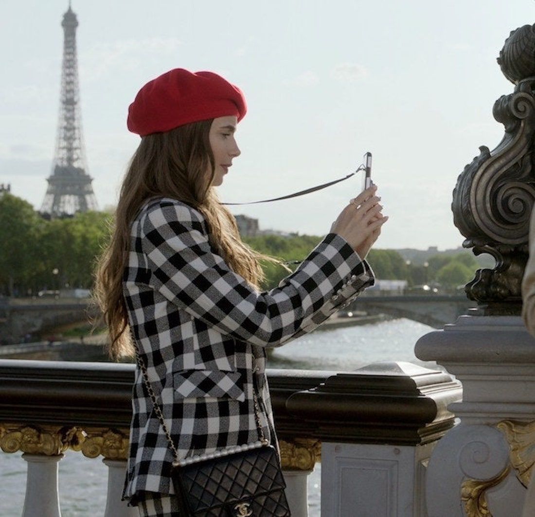 emily-in-paris-2-outfit