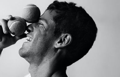 La bellezza secondo Diego Schwartzman, il tennista argentino ora testimonial di tre profumi da uomo