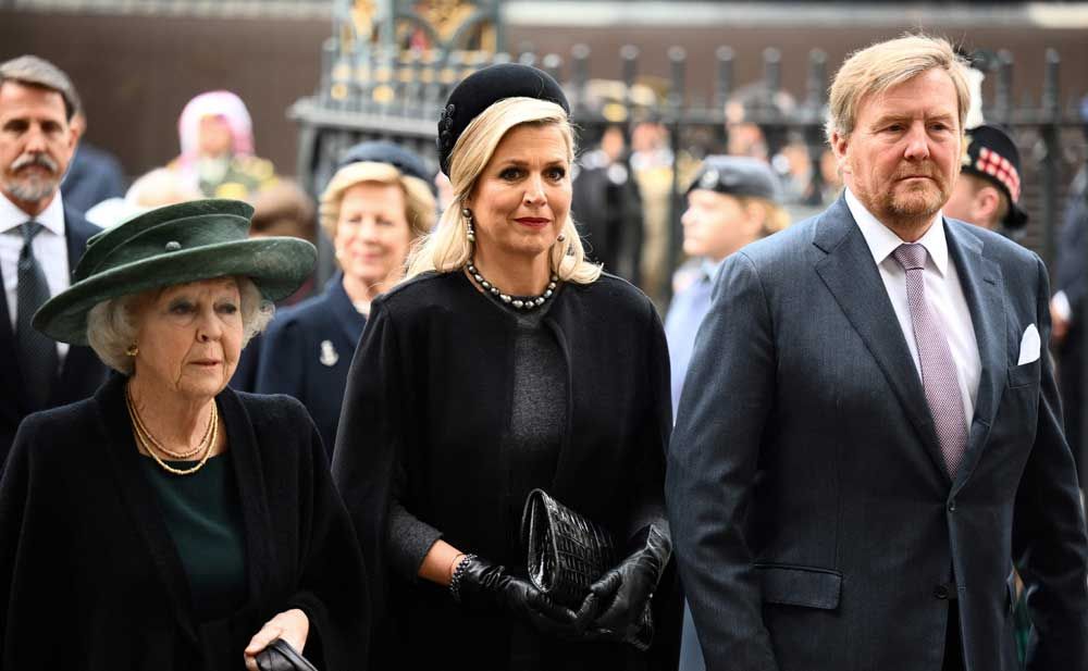 La Regina alla commemorazione di Filippo con il Principe Andrea: lei l&#8217;ha perdonato e a Londra è polemica - immagine 20