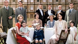 Downton Abbey, la quinta stagione stasera. La trama degli episodi in onda