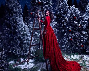 Il ‘concerto di Natale’ di Laura Pausini: dove vederlo stasera in tv e in streaming