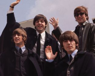 Chi interpreterà i Beatles nei 4 film di Sam Mendes secondo Variety