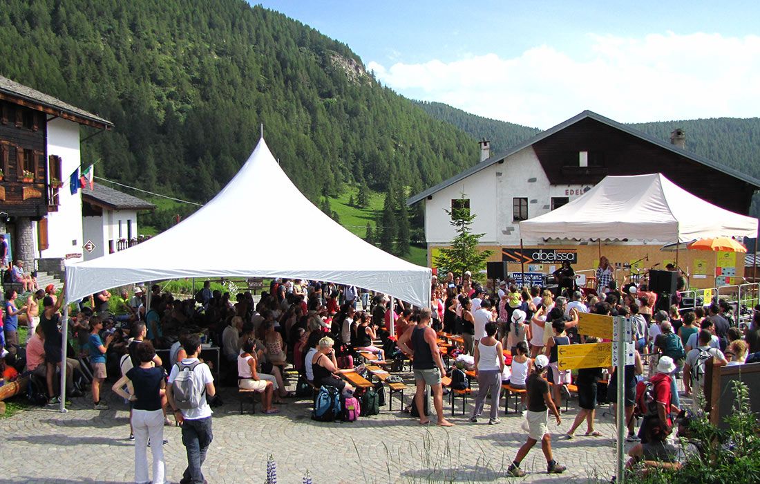 In Val d&#8217;Aosta c&#8217;è Chamoisic: grande musica in mezzo alle montagne- immagine 2