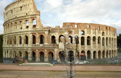 Liu Bolin arriva a Roma