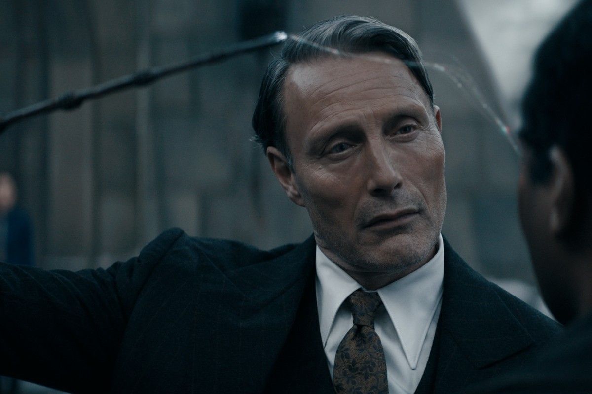 Animali Fantastici - I segreti di Silente (2022) foto Warner Bros Mads Mikkelsen