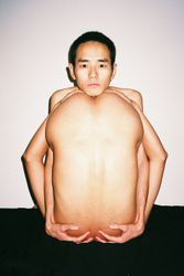 La fotografia di nudo di Ren Hang