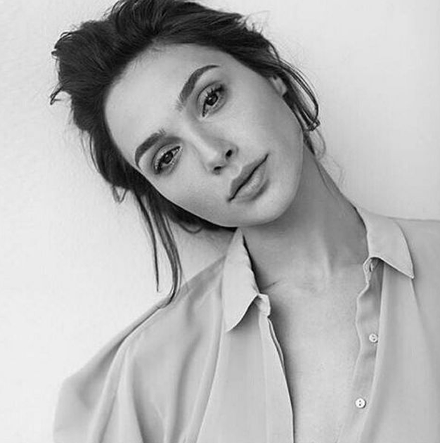 Gal Gadot, da modella a supereroina in Wonder Woman 1984 | Style