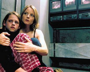Stasera in tv il thriller che anticipò tutte le nostre paranoie: garantiscono David Fincher e Jodie Foster