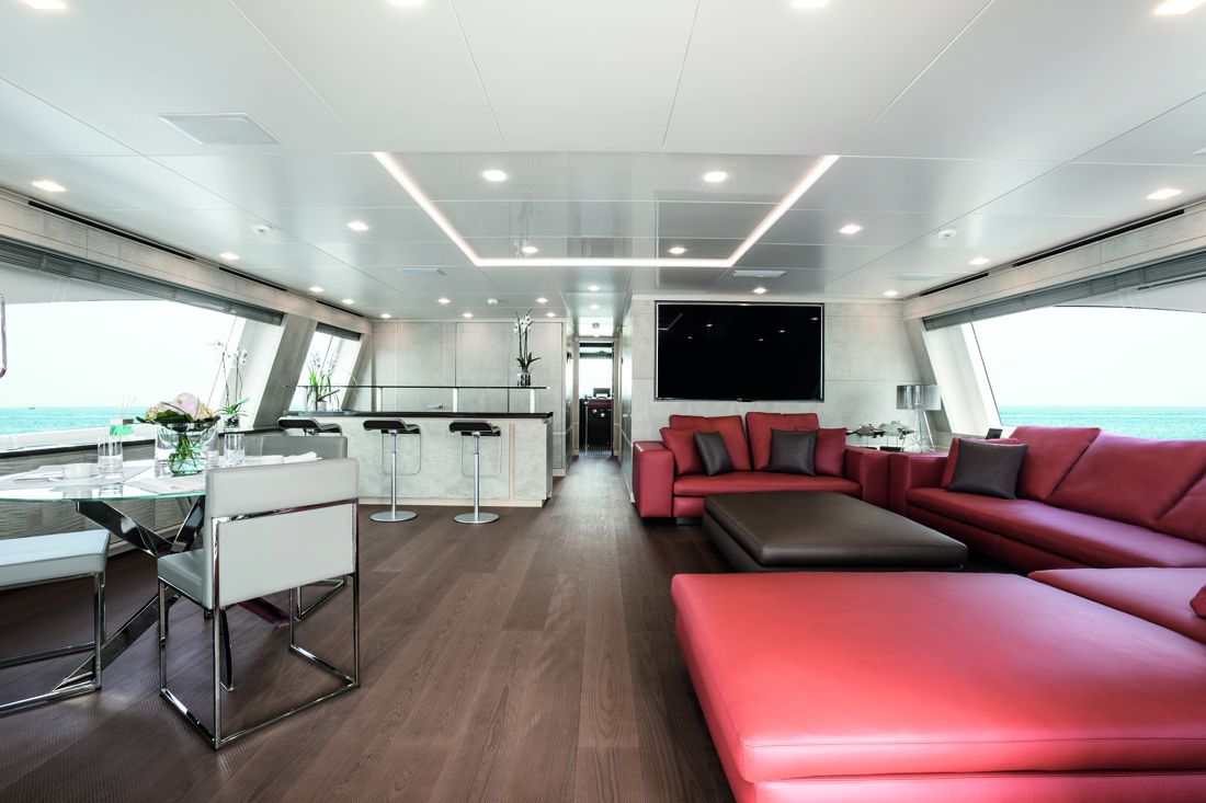 15+1 yacht spettacolari visti ai saloni di Cannes e Montecarlo - immagine 6