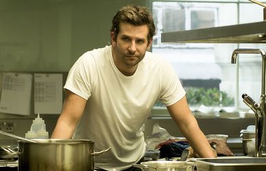 Bradley Cooper chef stellato in Il sapore del successo, film tutto da gustare stasera su Rai 1