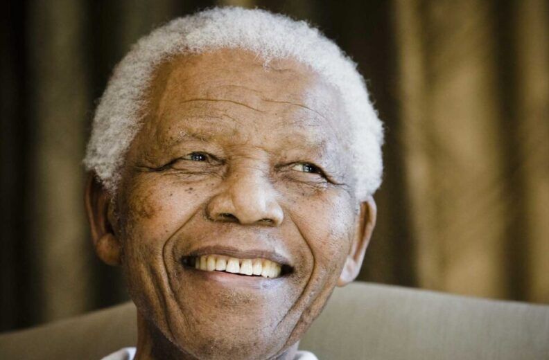 Nelson Mandela moriva dieci anni fa: le sue frasi più belle e indimenticabili