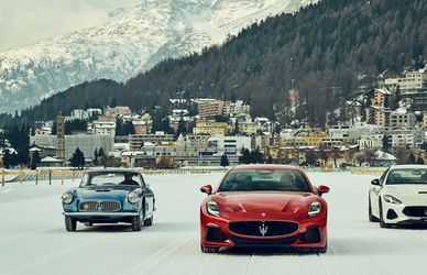 Granturismo sul ghiaccio: a Sankt Moritz sfilano le Maserati di ieri e di oggi