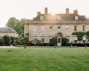 Weekend nella campagna inglese in stile The Crown a Babington House