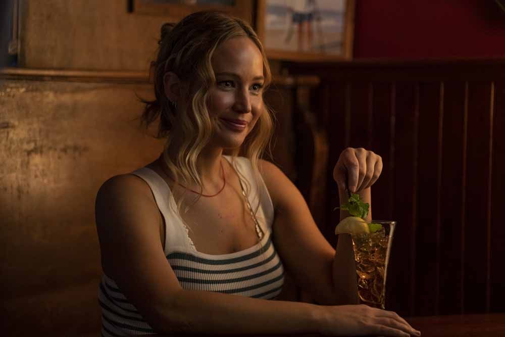 Girlfriend for Rent: The anti-romantic and misogynist comedy based on Jennifer Lawrence - image 4