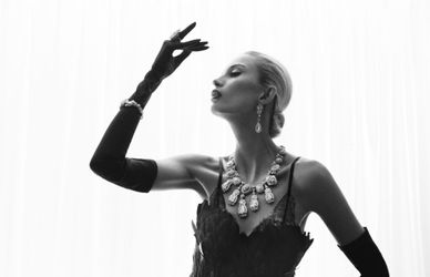 Dolce&Gabbana Alta Moda: essenziale, in pezzo unico nero