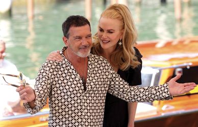 Mostra del Cinema di Venezia: l’arrivo di Nicole Kidman e Antonio Banderas. Video