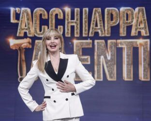 Da celebrity a talent scout: il cast di “L’acchiappatalenti”, nuovo show di Milly Carlucci che parte stasera