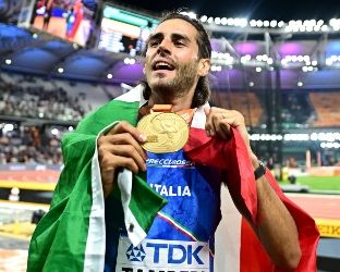 Tamberi, il padrone del salto in alto ora leggenda dello sport italiano