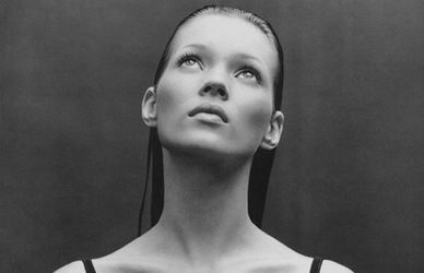 Tanti auguri Kate Moss: la fashion icon inglese compie 46 anni