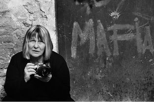 Letizia Battaglia, la fotografa contro la mafia, si è spenta a 87 anni