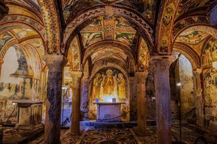 Fascino underground: riapre la Cripta di San Sepolcro a Milano
