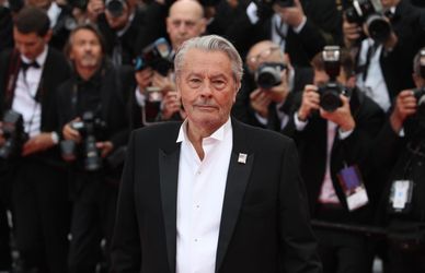 Alain Delon compie 87 anni: i segreti sul viale del tramonto