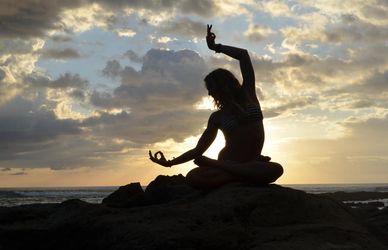 Yoga e astrologia: dimmi di che segno sei e ti dirò come praticare