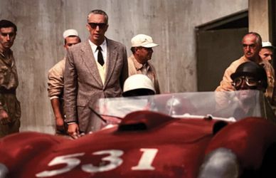 Adam Driver in Ferrari di Michael Mann: la clip video