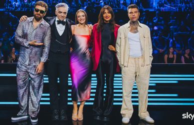 X Factor 2023, cronaca e pagelle del primo Live: top, flop e primi eliminati