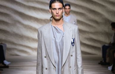 Le foto della sfilata Giorgio Armani ss23