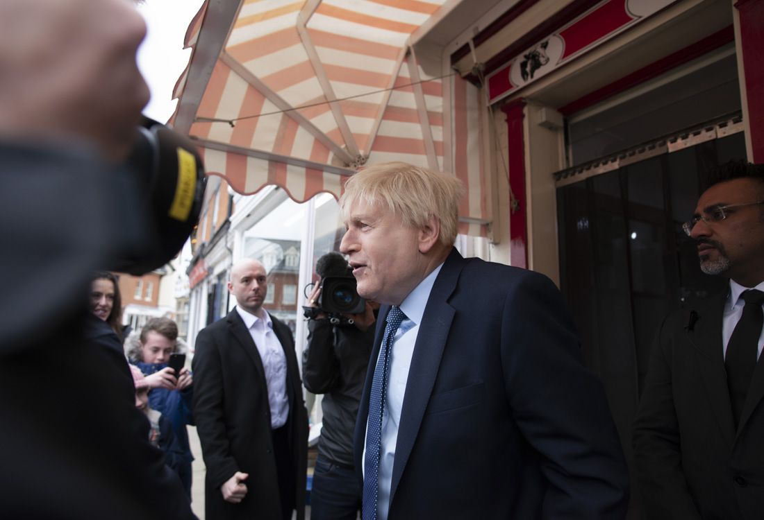 L&#8217;incredibile trasformazione di Kenneth Branagh in Boris Johnson in This England- immagine 3