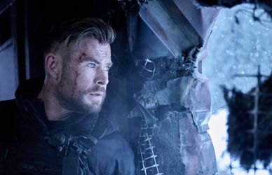 L’esplosivo Tyler Rake 2 è uscito su Netflix: riuscirà Chris Hemsworth a battere se stesso?