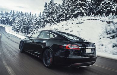 Un weekend in Tesla a Cervinia: l’auto elettrica non teme la montagna