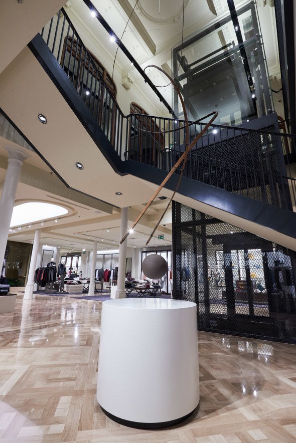 Massimo Dutti inaugura a Barcellona un nuovo flagship store con un vento esclusivo - immagine 17