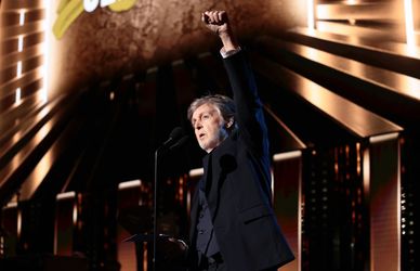 Paul McCartney compie 80 anni: frasi e canzoni indimenticabili