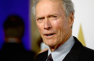 Clint Eastwood compie 90 anni. La sua carriera dai western ai film da regista
