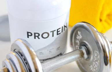 Alimenti iperproteici, è davvero utile assumerli?