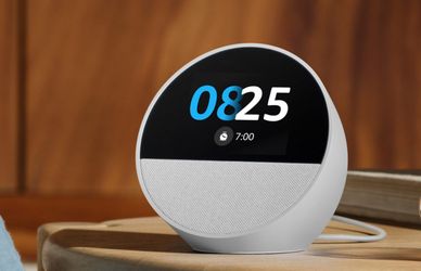 Con Echo Spot Amazon reinventa la morning routine