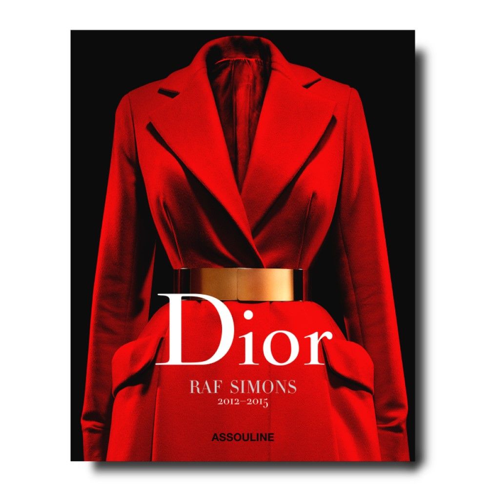 L&#8217;era di Dior by Raf Simons in un libro- immagine 2