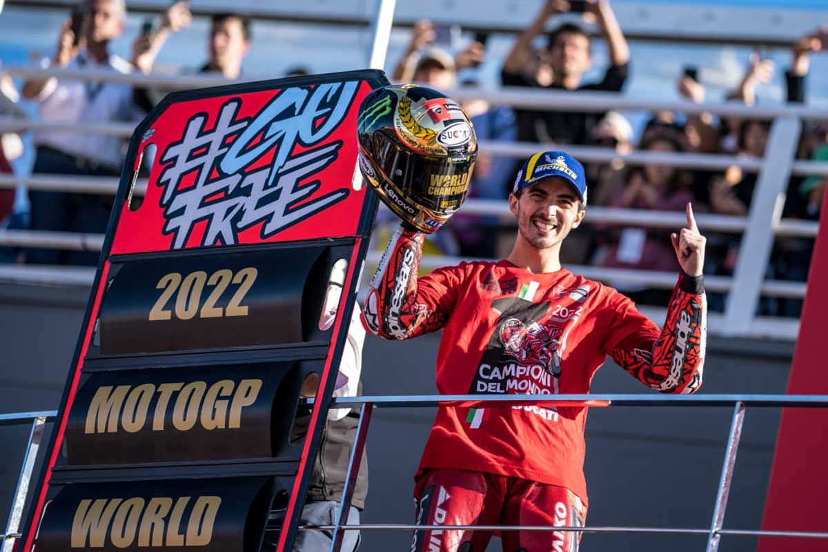 MotoGP: Francesco Bagnaia ce l&#8217;ha fatta! È Campione del Mondo 2022- immagine 2