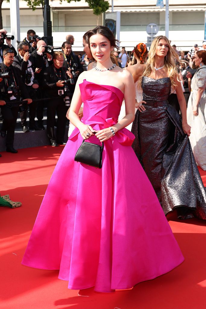 cannes 22 red carpet cla