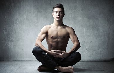 I migliori video tutorial su youtube, app e scuole per fare yoga