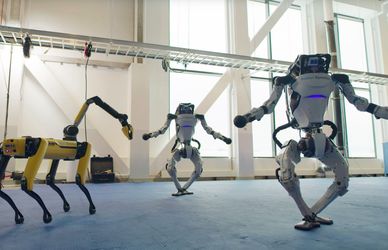 I robot di Boston Dynamics ballano “Do You love me”