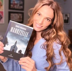 Manuzzelle, il thriller di Gaia Amaral: «Venite in convento con me»