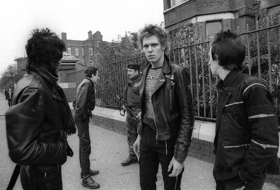 The Clash e Joe Strummer, il punk che diventa stile di vita - immagine 5