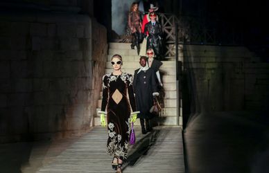 Gucci cosmogonie: le foto dei look della sfilata di Castel del Monte